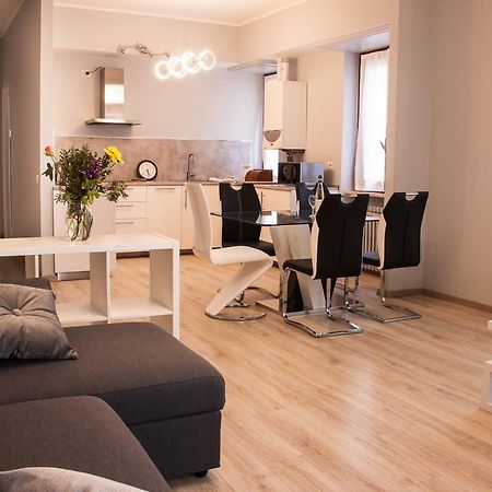 Lg Apartment ストレーザ エクステリア 写真